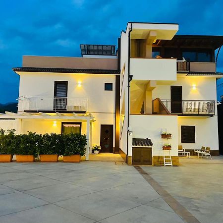 B&B Il Girasole Capo dʼOrlando Eksteriør billede