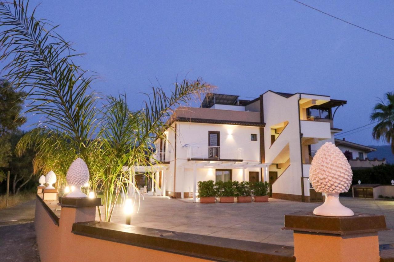 B&B Il Girasole Capo dʼOrlando Eksteriør billede